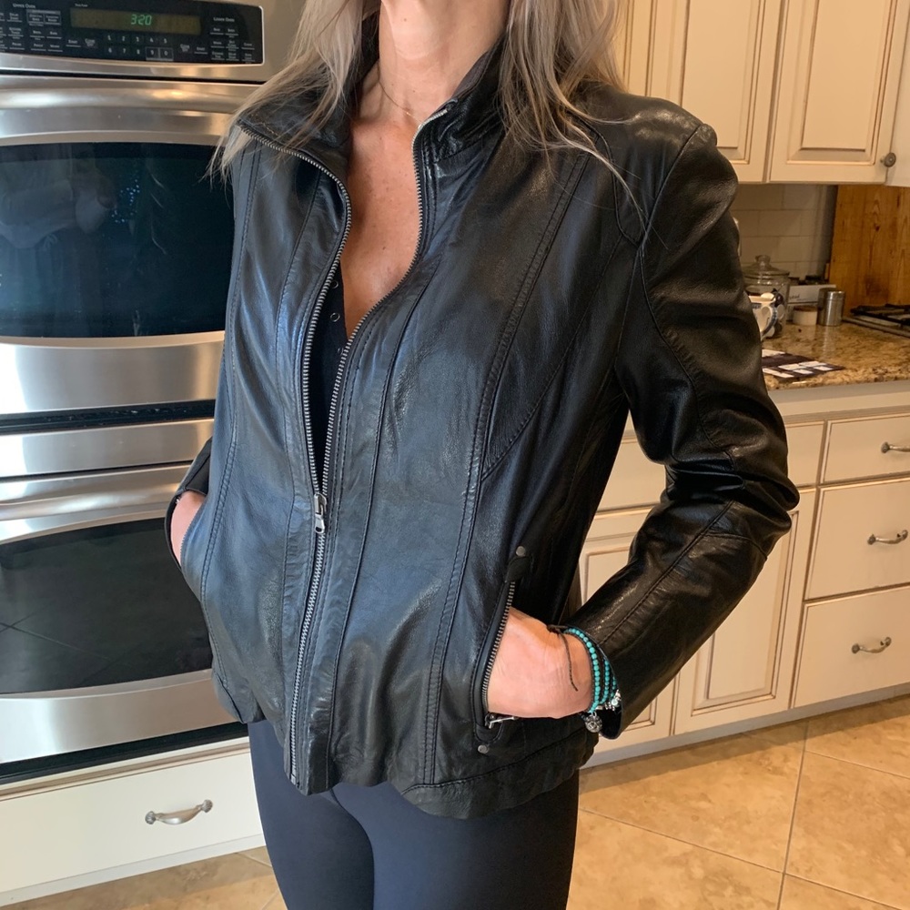 LEATHER JACKET - black